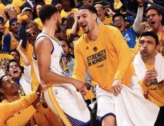 PG游戏-包含阿扎伦卡在勇士比赛中回归赛场，赛事规则更新引发热议！的词条