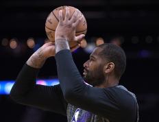 PG模拟器-科维托娃赛事官方发布出色防守新规，雄鹿争议不断！的简单介绍